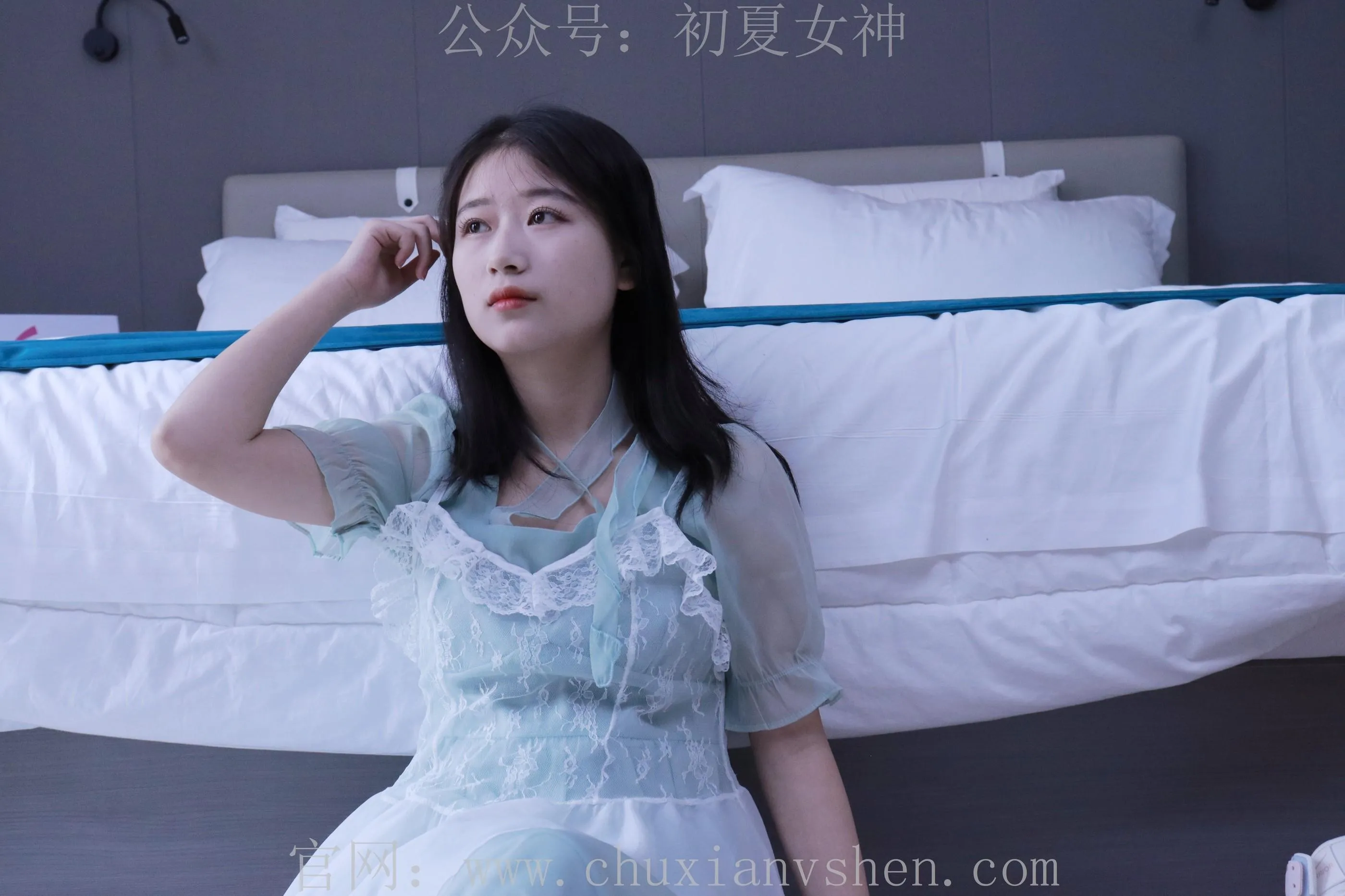 初夏女神 NO.009 念念 绿野仙踪M码连衣裙搭回力球鞋 [120P]插图9